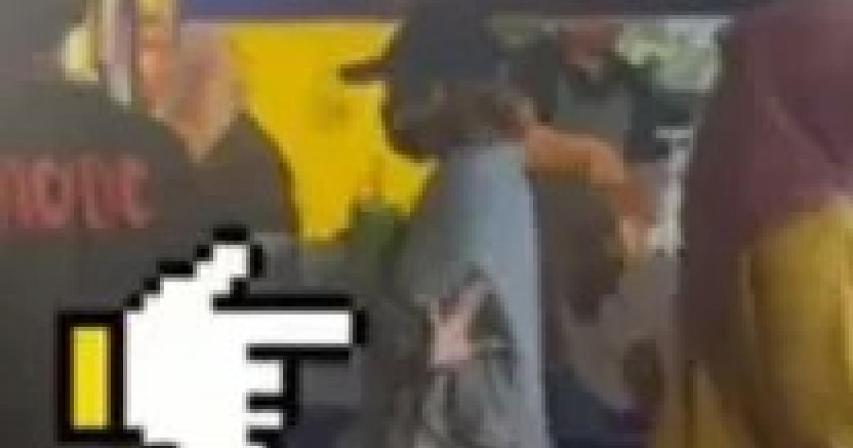 女子遭男友虐待 狂比“540”手势获路人相救